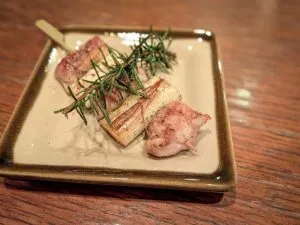 焼鳥亭バル｜北区東十条｜静かなまったり空間で美味しい鶏料理で時を忘れます